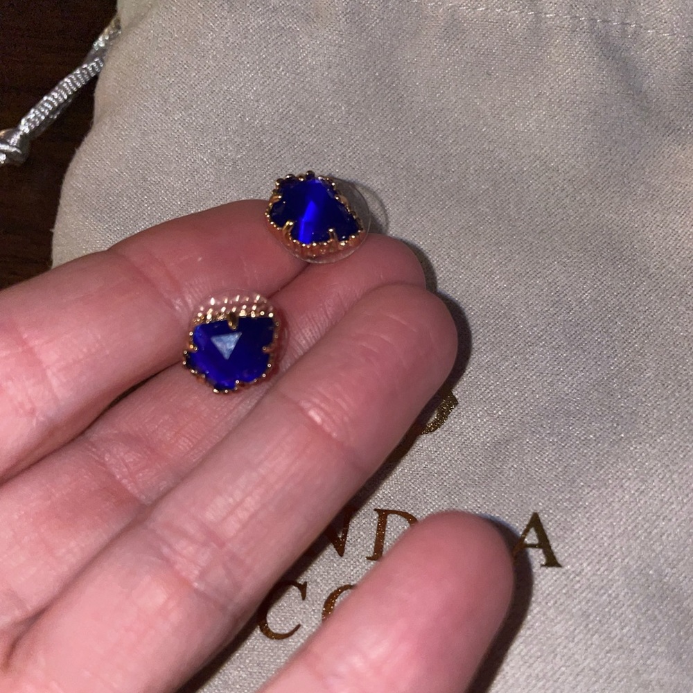 Kendra Scott studs